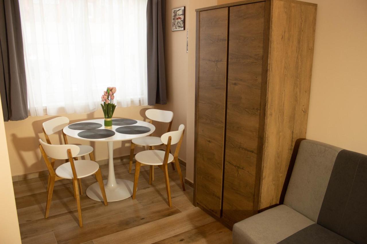Apartmany Pilot Velka Hledsebe エクステリア 写真